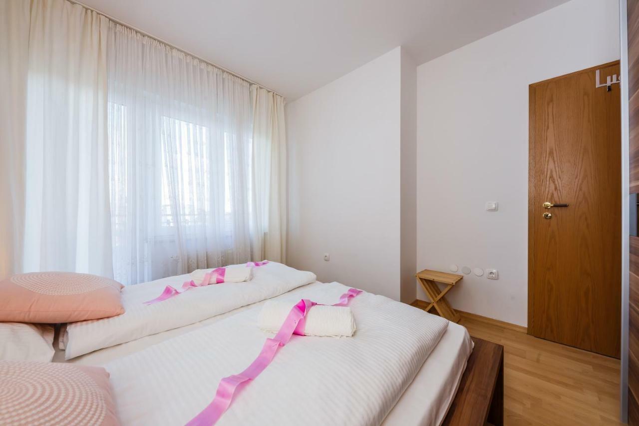 Apartman Lucija คาชเตลา ภายนอก รูปภาพ