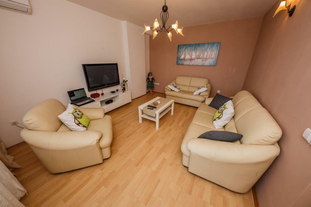 Apartman Lucija คาชเตลา ภายนอก รูปภาพ