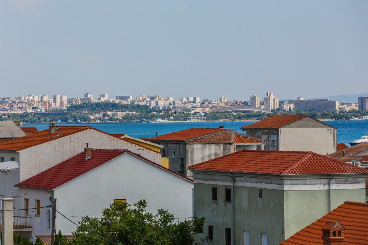 Apartman Lucija คาชเตลา ภายนอก รูปภาพ